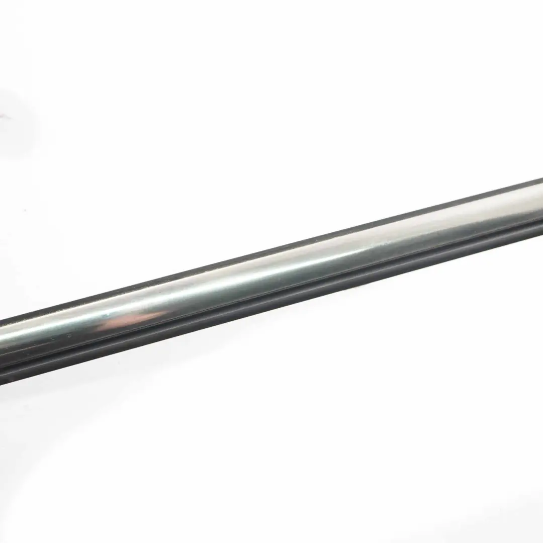 Bande de moulage de panneau lateral arriere droit chrome pour Mini Cooper R56 à propos du numéro de pièce 2756102 Mini Cooper R56 Bande de moulage de panneau lateral arriere droit chrome - SKU 2756102-1 - Numéro de pièce 2756102