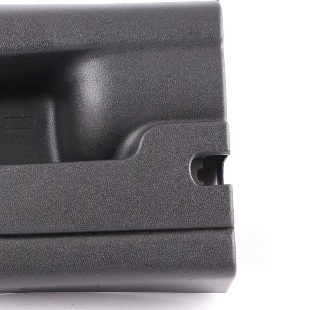Mini Clubman R55 Tapa Derecha Para Panel Embellecedor de Puerta Trasera - SKU 2756200-1 - Número de pieza 2756200