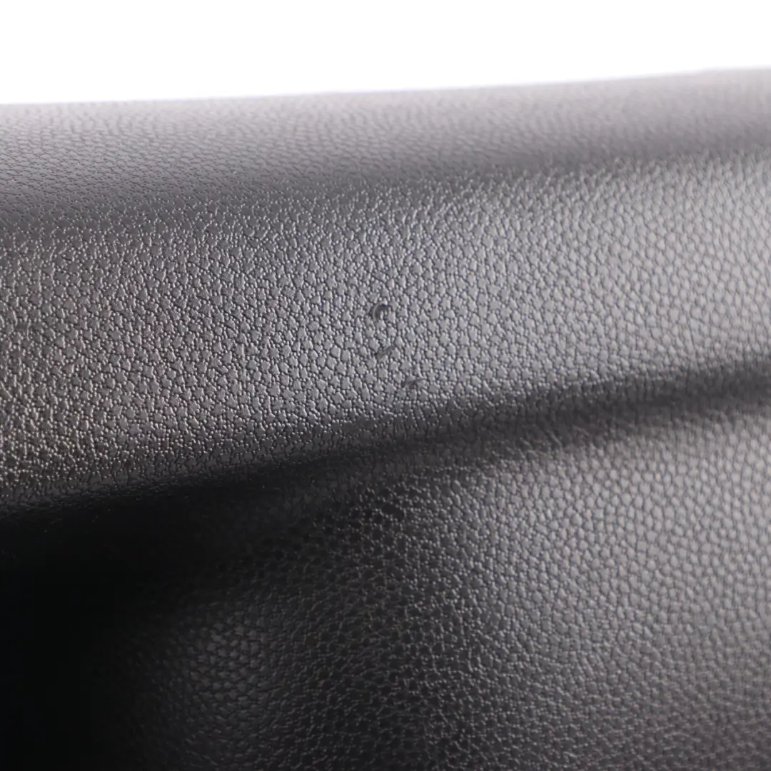 Mini Clubman R55 Tapa Derecha Para Panel Embellecedor de Puerta Trasera - SKU 2756200-1 - Número de pieza 2756200