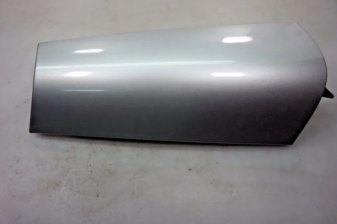 Apertura C Pilastro SX Argento 5113 per Mini Clubman R55 LCI con numero di parte 2756661 Mini Clubman R55 LCI Apertura C Pilastro SX Argento 5113 - SKU 2756661 - Numero di parte 2756661