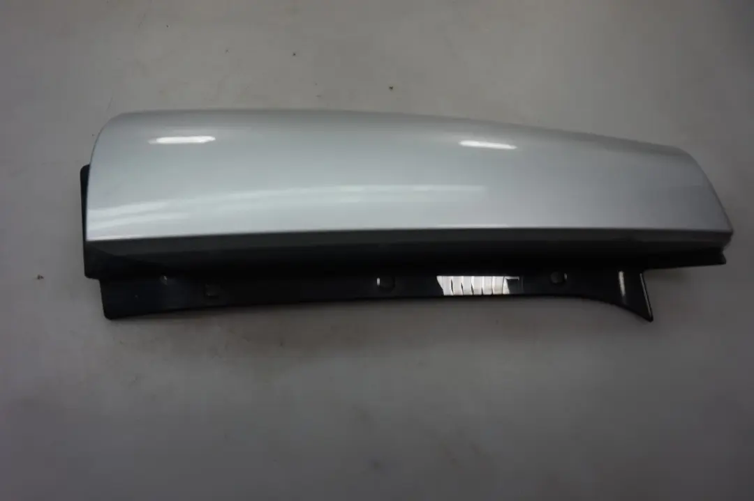 Apertura C Pilastro SX Argento 5113 per Mini Clubman R55 LCI con numero di parte 2756661 Mini Clubman R55 LCI Apertura C Pilastro SX Argento 5113 - SKU 2756661 - Numero di parte 2756661
