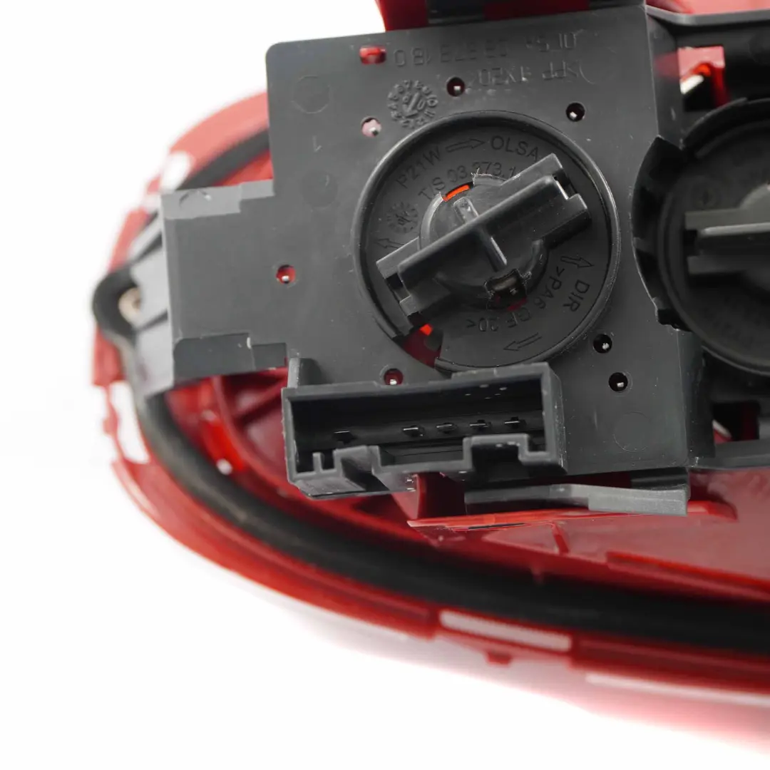 Heckleuchte Rechts Blinker Weiss Beschädigt für Mini Cooper One R56 R57 LCI mit Teilenummer 2757012 Mini Cooper One R56 R57 LCI Heckleuchte Rechts Blinker Weiss Beschädigt - SKU 2757012-2 - Teilenummer 2757012