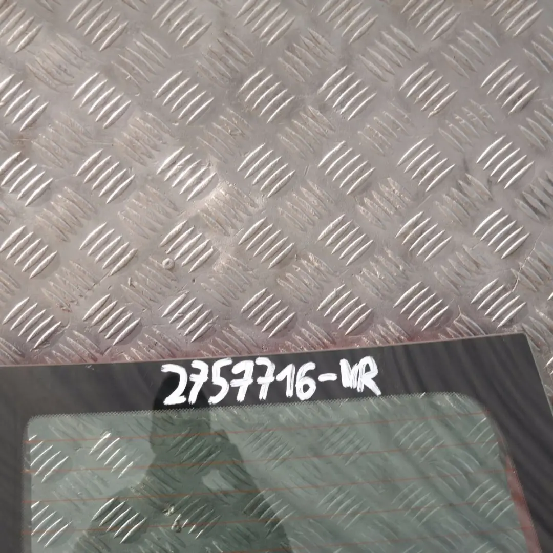 MINI R55 Clubman Klapa bagażnika tył drzwi prawa - SKU 2757716-NR - Numer Części 2757716