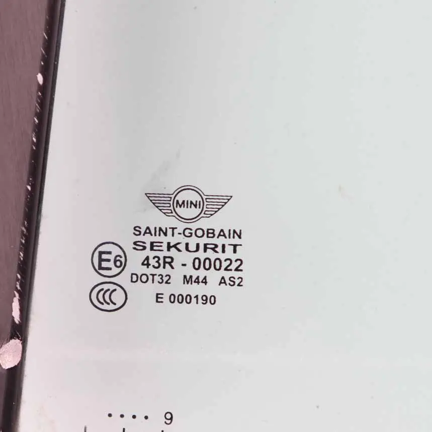 Szyba Boczna Zielona Lewa AS2 do Mini Cabrio R57 o numerze 2757769 Mini Cabrio R57 Szyba Boczna Zielona Lewa AS2 - SKU 2757769 - Numer Części 2757769