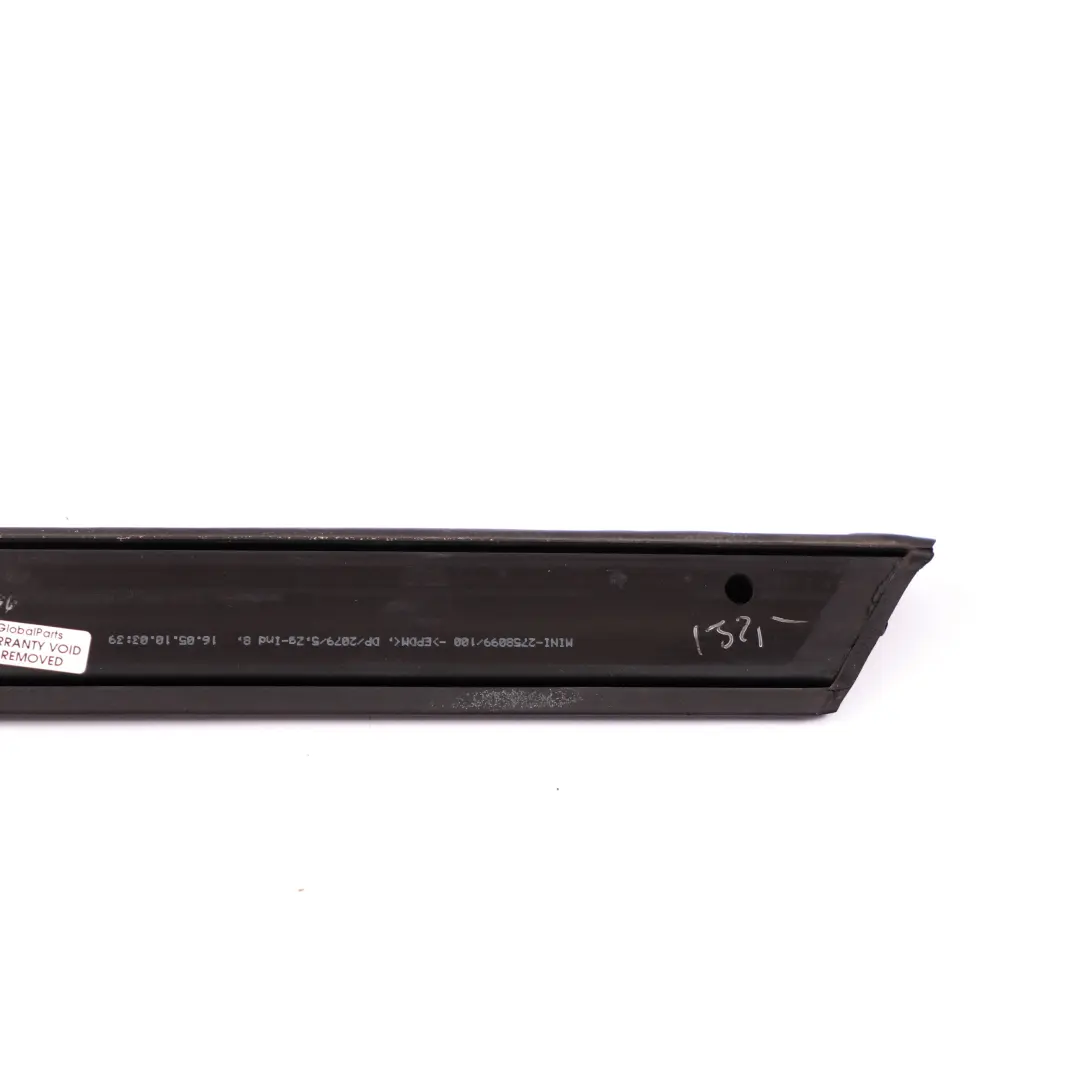 Guarnizione Sigillante Cappotta Anteriore Sinistra per Mini Cabrio R57 LCI con numero di parte 2758099 Mini Cabrio R57 LCI Guarnizione Sigillante Cappotta Anteriore Sinistra - SKU 2758099 - Numero di parte 2758099