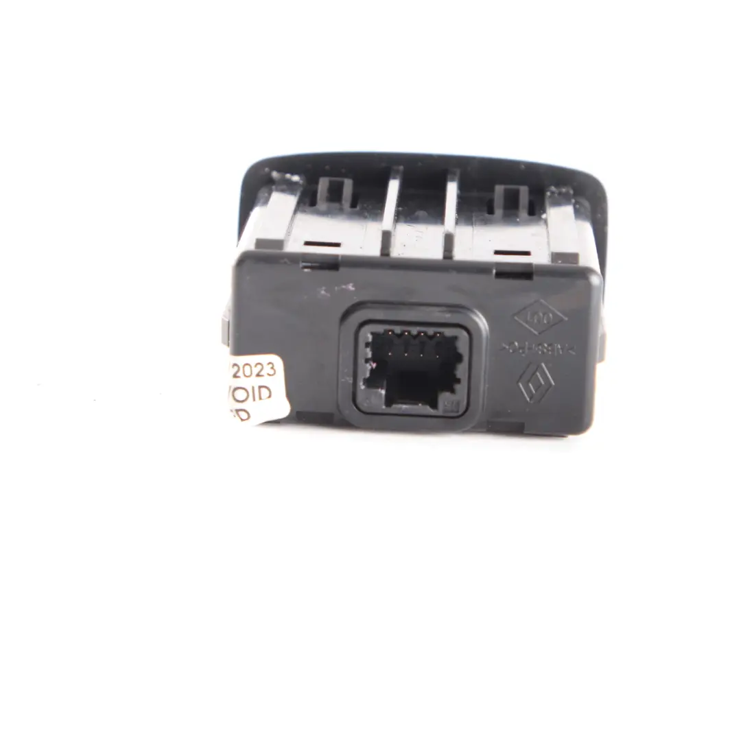 MK2 Scenic MK3 Audio Aux In Plug Socket Connector to Renault Trafic with Part number 280230005R Renault Trafic MK2 Scenic MK3 Audio Aux In Plug Socket Connector - SKU 280230005R - Part number 280230005R