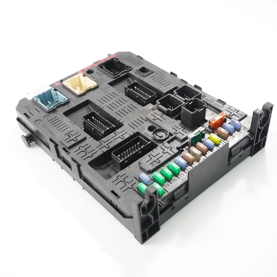 Caja de fusibles Citroen Berlingo Módulo de unidad de control para con número de pieza 28116487 Caja de fusibles Citroen Berlingo Módulo de unidad de control - SKU 28116487 - Número de pieza 28116487