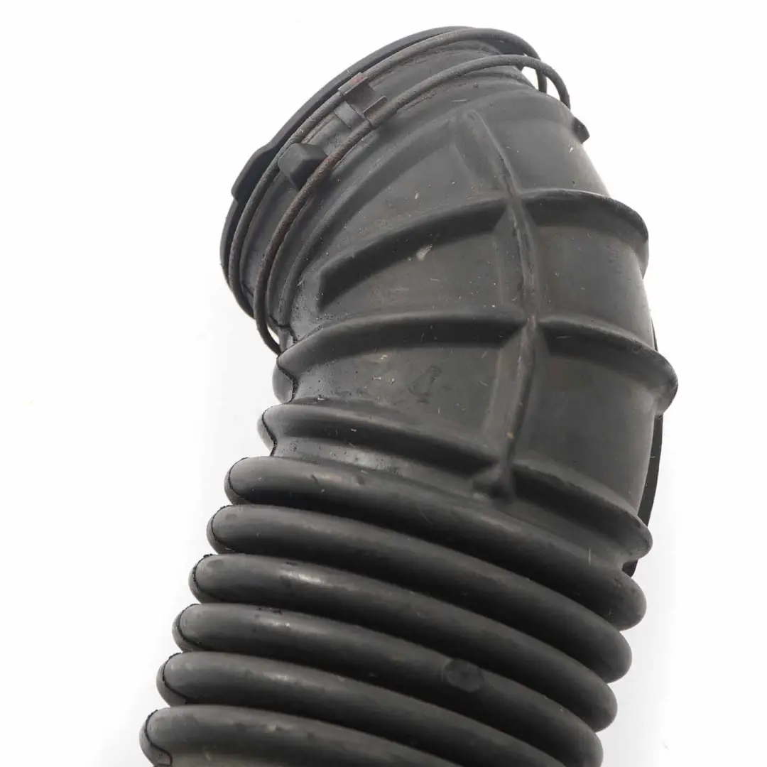 MK1 1.6 CRDI Air Intake Pipe Hose Line to Kia Ceed ED with Part number 281381M250 Kia Ceed ED MK1 1.6 CRDI Air Intake Pipe Hose Line - SKU 281381M250 - Part number 281381M250