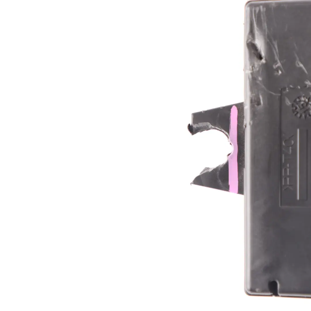 Body Control Module ECU BCM T4 to Renault Trafic 3 Vauxhall Vivaro B with Part number 284B10847R Renault Trafic 3 Vauxhall Vivaro B Body Control Module ECU BCM T4 - SKU 284B10847R - Part number 284B10847R