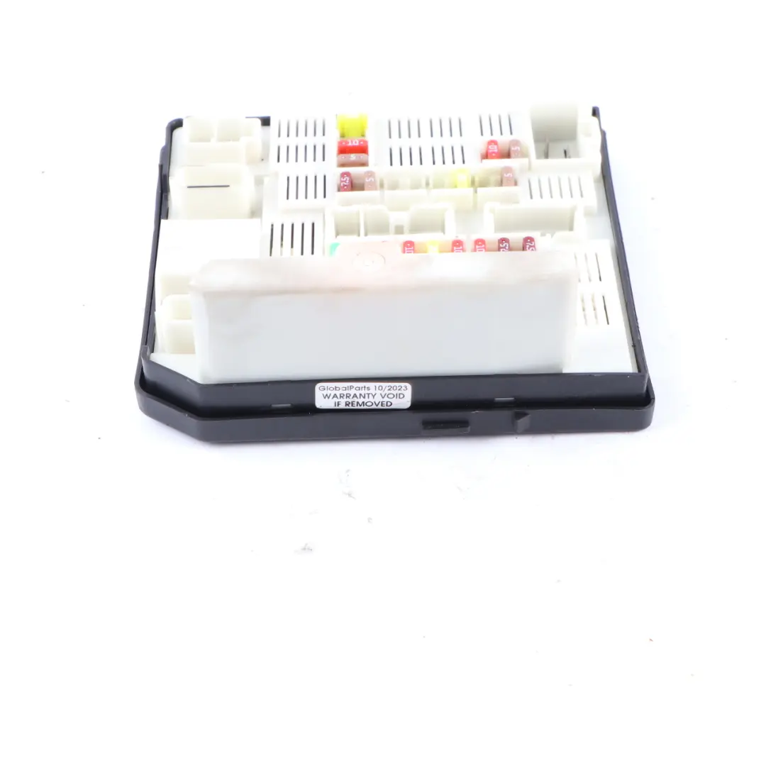 Fuse Relay Box Control Unit USM to Renault Master 3 with Part number 284B67653R Renault Master 3 Fuse Relay Box Control Unit USM - SKU 284B67653R - Part number 284B67653R