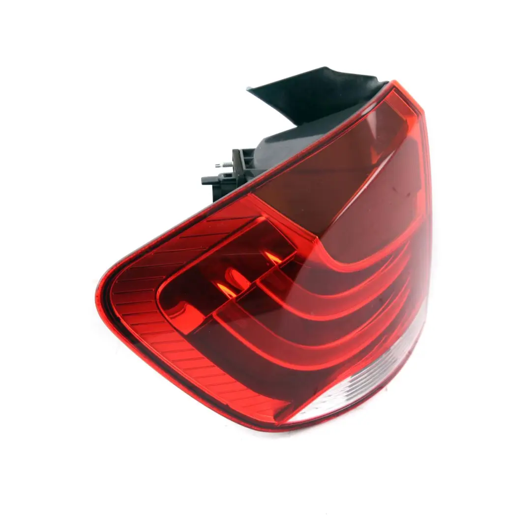 BMW X1 E84 Luz Trasera En El Panel Lateral Izquierdo - SKU 2990109 - Número de pieza 2990109