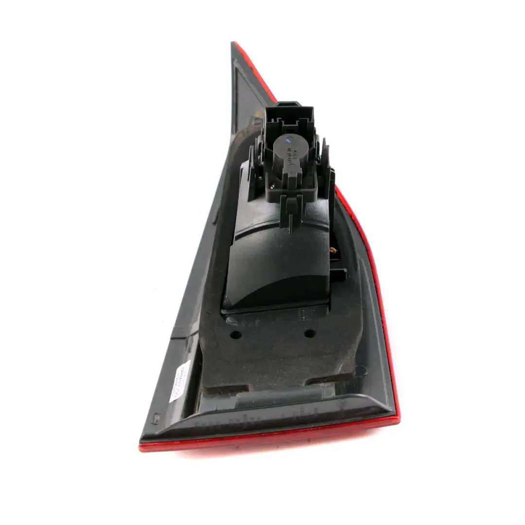 Luz Tapa Maletero Trasero Derecho Luz Lateral para BMW X1 E84 con número de pieza 2990114 BMW X1 E84 Luz Tapa Maletero Trasero Derecho Luz Lateral - SKU 2990114 - Número de pieza 2990114