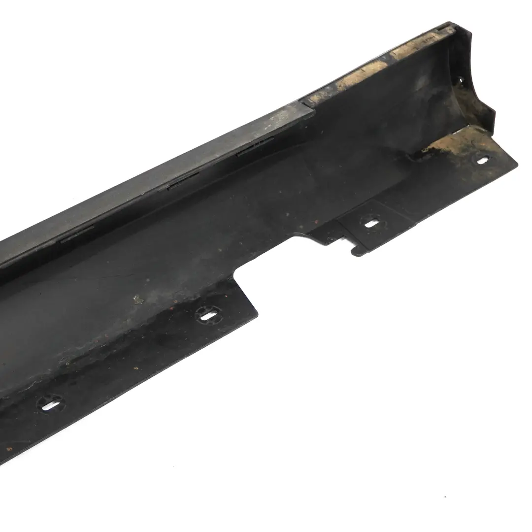 Próg Osłona Listwa Progowa Gruntowana do BMW X1 E84 o numerze 2990169 BMW X1 E84 Próg Osłona Listwa Progowa Gruntowana - SKU 2990169-1 - Numer Części 2990169