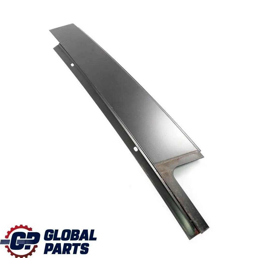 BMW E84 Tapa Columna B Puerta Trasera Derecha Negro - SKU 2990326 - Número de pieza 2990326