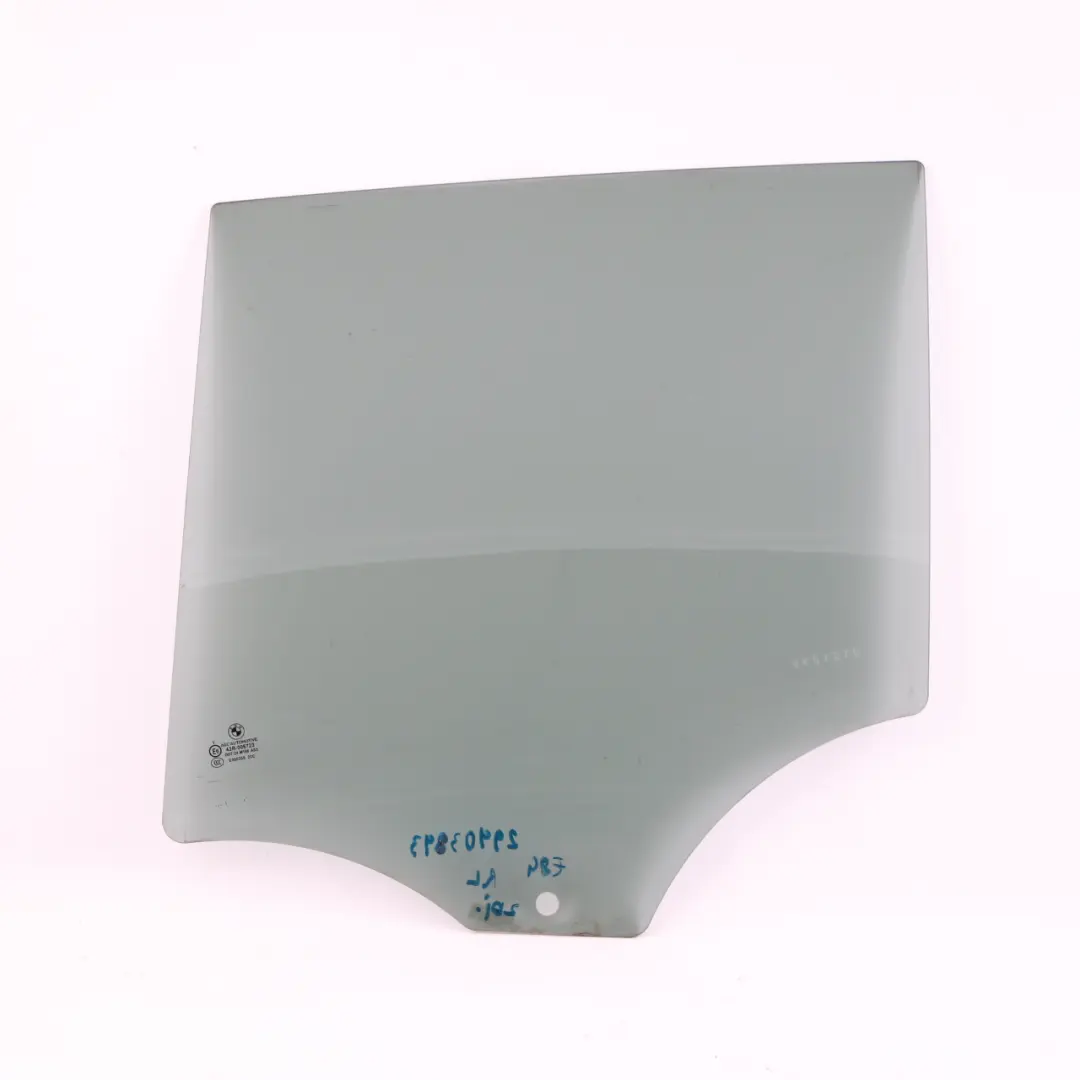 Turfenster Glas Hinten Links N/S Seite Getont Schwarz AS3 für BMW X1 E84 mit Teilenummer 2990389 BMW X1 E84 Turfenster Glas Hinten Links N/S Seite Getont Schwarz AS3 - SKU 2990389 - Teilenummer 2990389