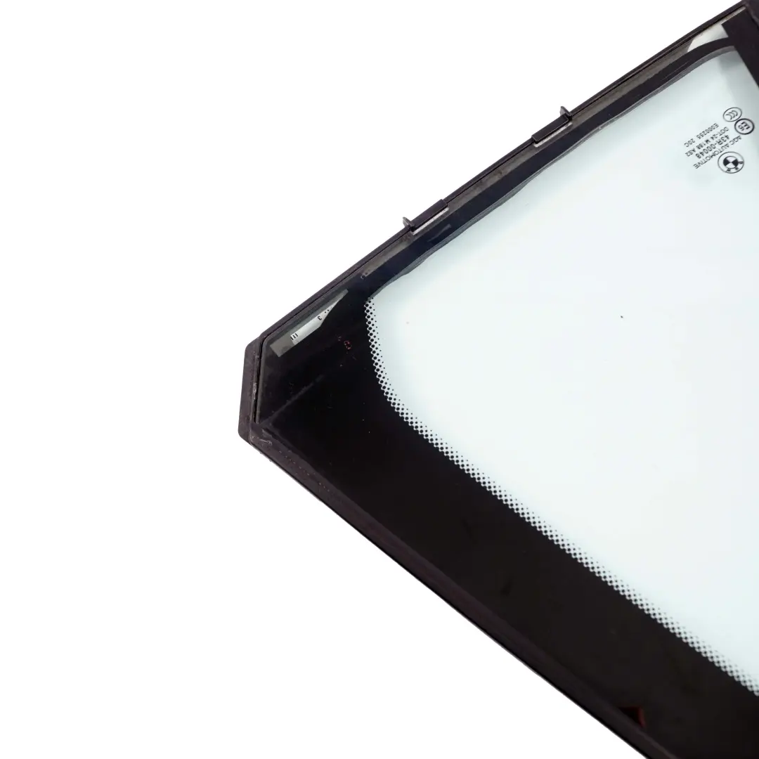 Verre de la vitre laterale porte arriere gauche vert fixe AS2 pour BMW X1 E84 à propos du numéro de pièce 2990395 BMW X1 E84 Verre de la vitre laterale porte arriere gauche vert fixe AS2 - SKU 2990395 - Numéro de pièce 2990395