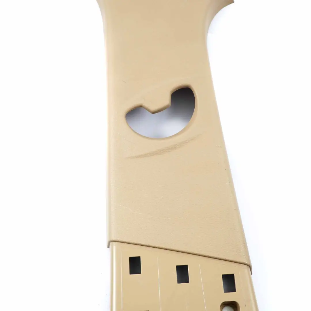 Tapa Columna B Superior Izquierda Savanna Beige 1 2990775 para BMW X1 E84 con número de pieza 2990521 BMW X1 E84 Tapa Columna B Superior Izquierda Savanna Beige 1 2990775 - SKU 2990521-1 - Número de pieza 2990521