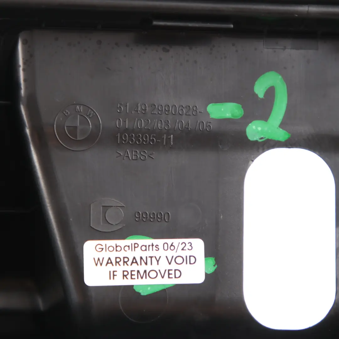 Panel Umbral Carga Suelo Maletero Negro para BMW X1 E84 con número de pieza 2990628 BMW X1 E84 Panel Umbral Carga Suelo Maletero Negro - SKU 2990628-2 - Número de pieza 2990628