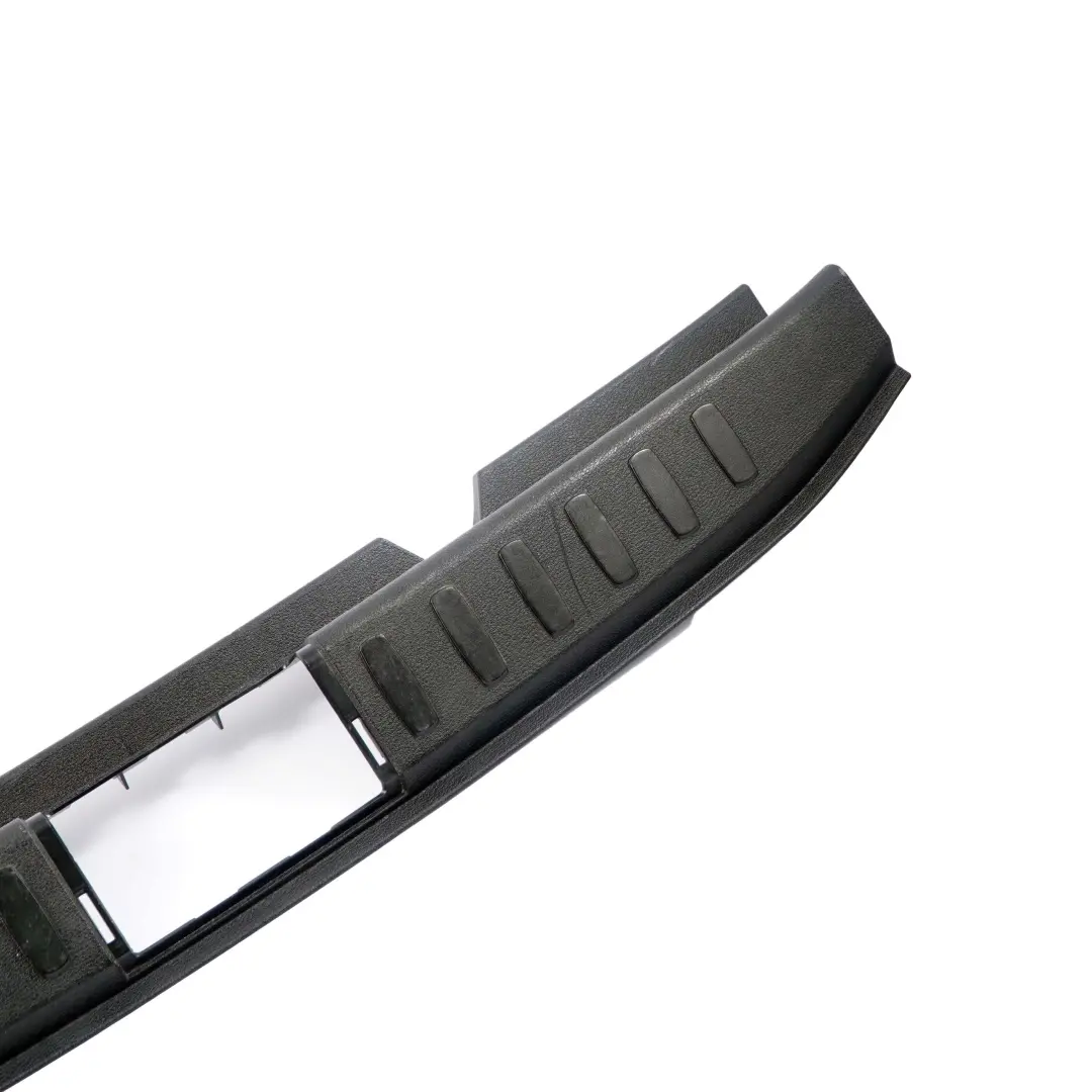 BMW X1 E84 Stivale Tronco Caricamento Sill Cover Trim Panel Nero - SKU 2990736 - Numero di parte 2990736