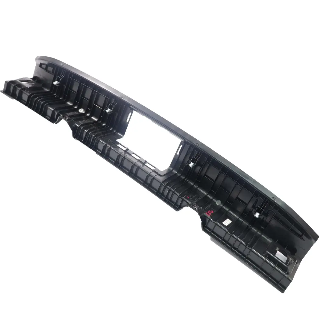 Boot Trunk Loading Sill Cover Trim Panel Negro para BMW E84 con número de pieza 2990736 BMW E84 Boot Trunk Loading Sill Cover Trim Panel Negro - SKU 2990736 - Número de pieza 2990736