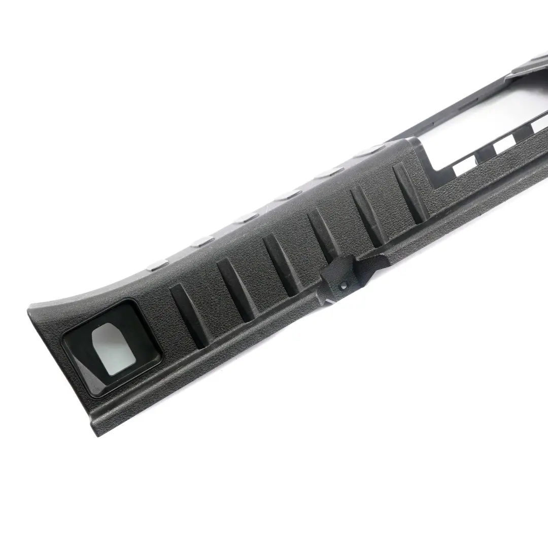 Stivale Tronco Caricamento Sill Cover Trim Panel Nero per BMW X1 E84 con numero di parte 2990736 BMW X1 E84 Stivale Tronco Caricamento Sill Cover Trim Panel Nero - SKU 2990736 - Numero di parte 2990736