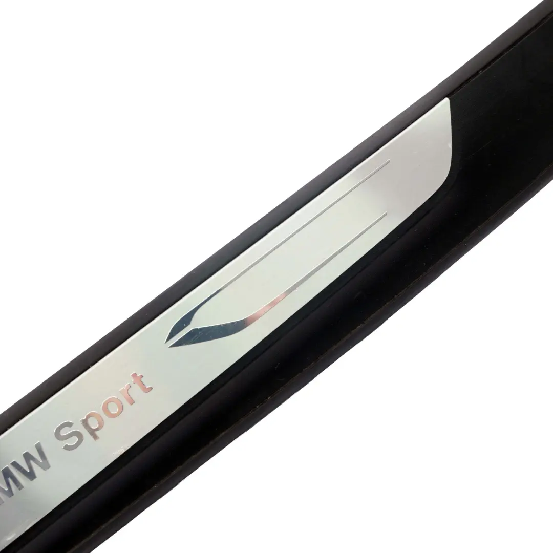 Couvrir Iris Entree A L'Avant Gauche Sport pour BMW X1 E84 à propos du numéro de pièce 2990843 BMW X1 E84 Couvrir Iris Entree A L'Avant Gauche Sport - SKU 2990843-2 - Numéro de pièce 2990843