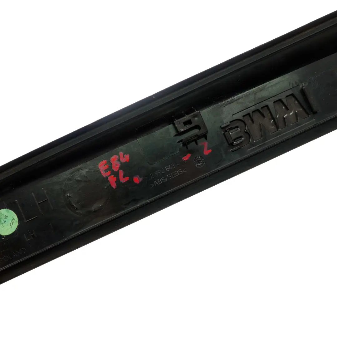 Pannello Copertura Per Ingresso Anteriore Sinistro Sport per BMW X1 E84 con numero di parte 2990843 BMW X1 E84 Pannello Copertura Per Ingresso Anteriore Sinistro Sport - SKU 2990843-2 - Numero di parte 2990843