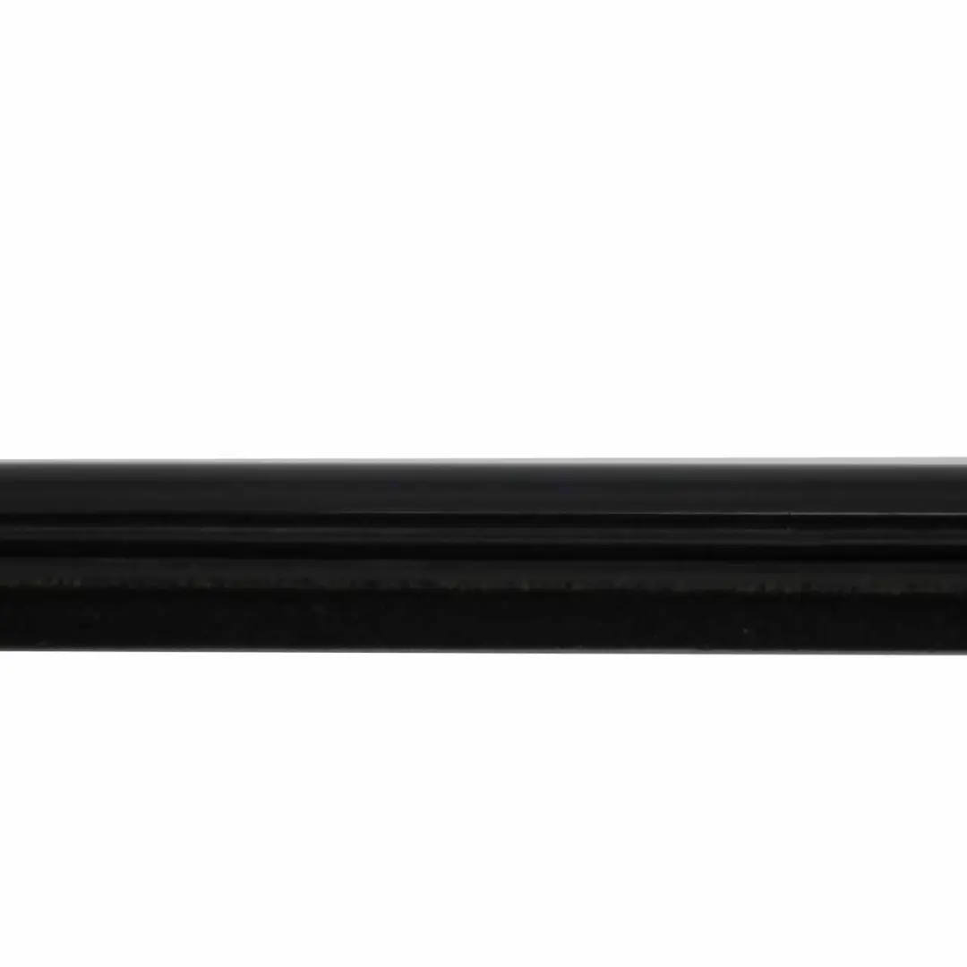 Finition avant droite Cadre de fenêtre Porte supérieure Ligne d'ombre pour BMW E84 à propos du numéro de pièce 2990876 BMW E84 Finition avant droite Cadre de fenêtre Porte supérieure Ligne d'ombre - SKU 2990876 - Numéro de pièce 2990876