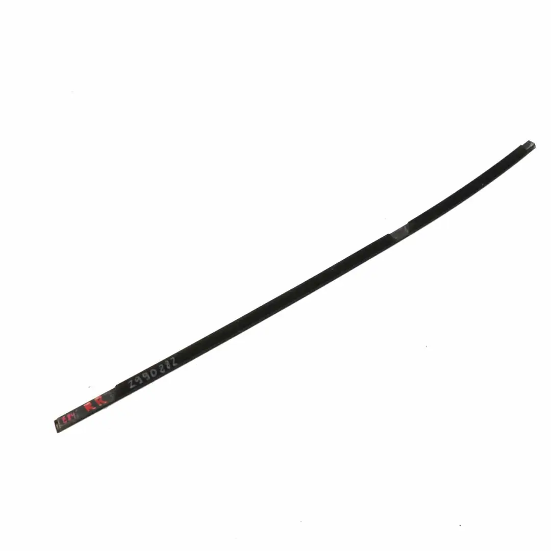 Finitura posteriore destra Telaio finestra Top Door Linea d'ombra per BMW E84 con numero di parte 2990882 BMW E84 Finitura posteriore destra Telaio finestra Top Door Linea d'ombra - SKU 2990882 - Numero di parte 2990882
