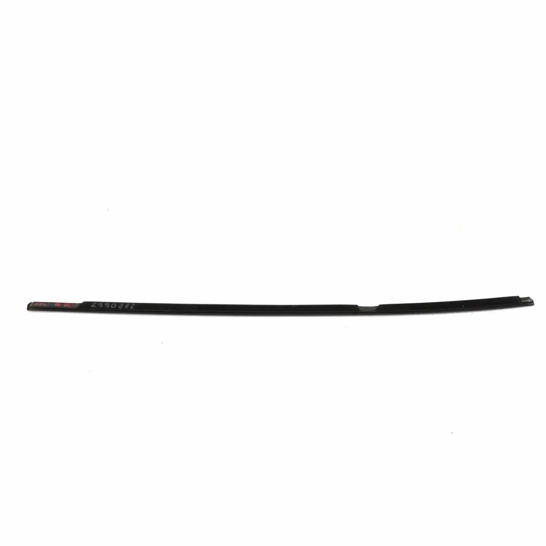 Finitura posteriore destra Telaio finestra Top Door Linea d'ombra per BMW E84 con numero di parte 2990882 BMW E84 Finitura posteriore destra Telaio finestra Top Door Linea d'ombra - SKU 2990882 - Numero di parte 2990882