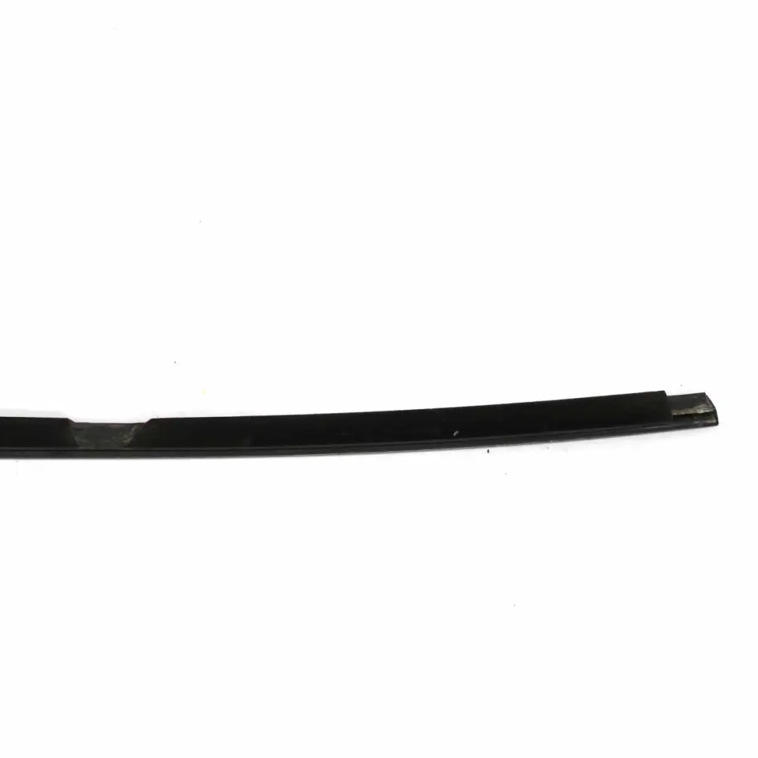 Finitura posteriore destra Telaio finestra Top Door Linea d'ombra per BMW E84 con numero di parte 2990882 BMW E84 Finitura posteriore destra Telaio finestra Top Door Linea d'ombra - SKU 2990882 - Numero di parte 2990882