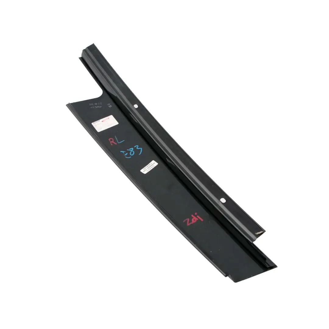 Couvre Colonne B Porte Arrière Gauche Trim Pillar High Gloss pour BMW X1 E84 à propos du numéro de pièce 2990883 BMW X1 E84 Couvre Colonne B Porte Arrière Gauche Trim Pillar High Gloss - SKU 2990883 - Numéro de pièce 2990883