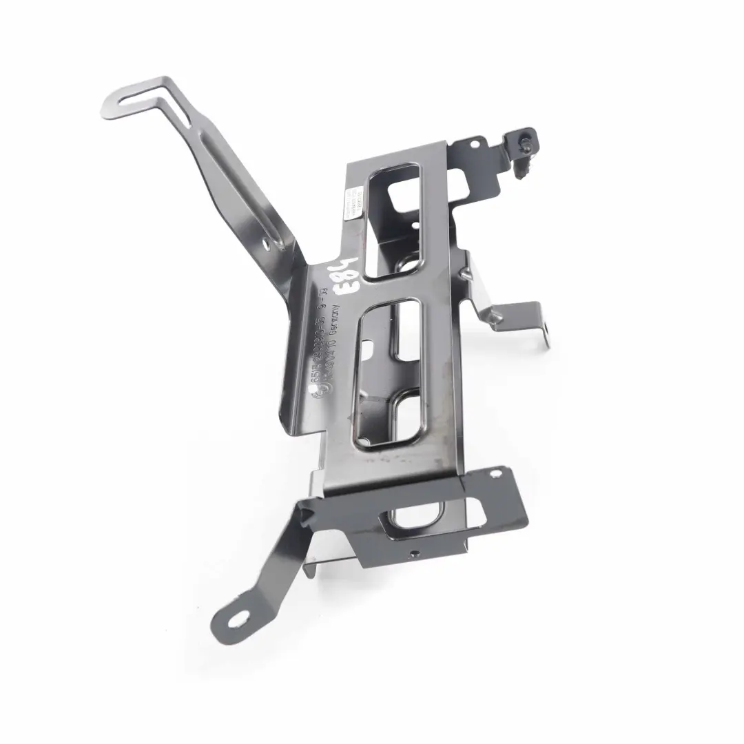 Cargador de CD Soporte de montaje para BMW X1 E84 con número de pieza 2990910 BMW X1 E84 Cargador de CD Soporte de montaje - SKU 2990910 - Número de pieza 2990910