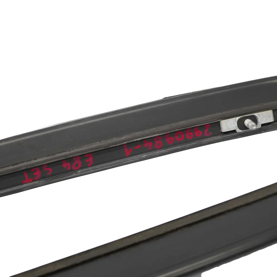 Railing Roof Rack Moulding Moldura Izquierda Derecha Set Negro para BMW E84 con número de pieza 2990983 BMW E84 Railing Roof Rack Moulding Moldura Izquierda Derecha Set Negro - SKU 2990983 - Número de pieza 2990983