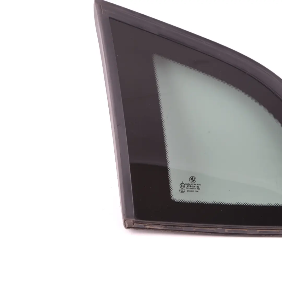 Fenetre Laterale Fenetre Verre Vert Porte Arriere Gauche 2990329 pour BMW E84 à propos du numéro de pièce 2991379 BMW E84 Fenetre Laterale Fenetre Verre Vert Porte Arriere Gauche 2990329 - SKU 2991379 - Numéro de pièce 2991379