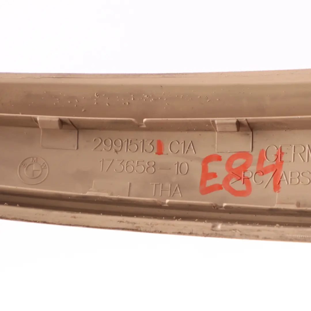 Maniglia interna porta destra Cover Beige per BMW X1 E84 con numero di parte 2991778 BMW X1 E84 Maniglia interna porta destra Cover Beige - SKU 2991778 - Numero di parte 2991778