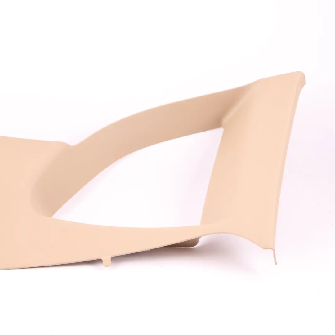 Embellecedor Pilar Izquierdo Columna D Cubrepanel Savanna Beige 2991311 para BMW E84 con número de pieza 2991839 BMW E84 Embellecedor Pilar Izquierdo Columna D Cubrepanel Savanna Beige 2991311 - SKU 2991839 - Número de pieza 2991839