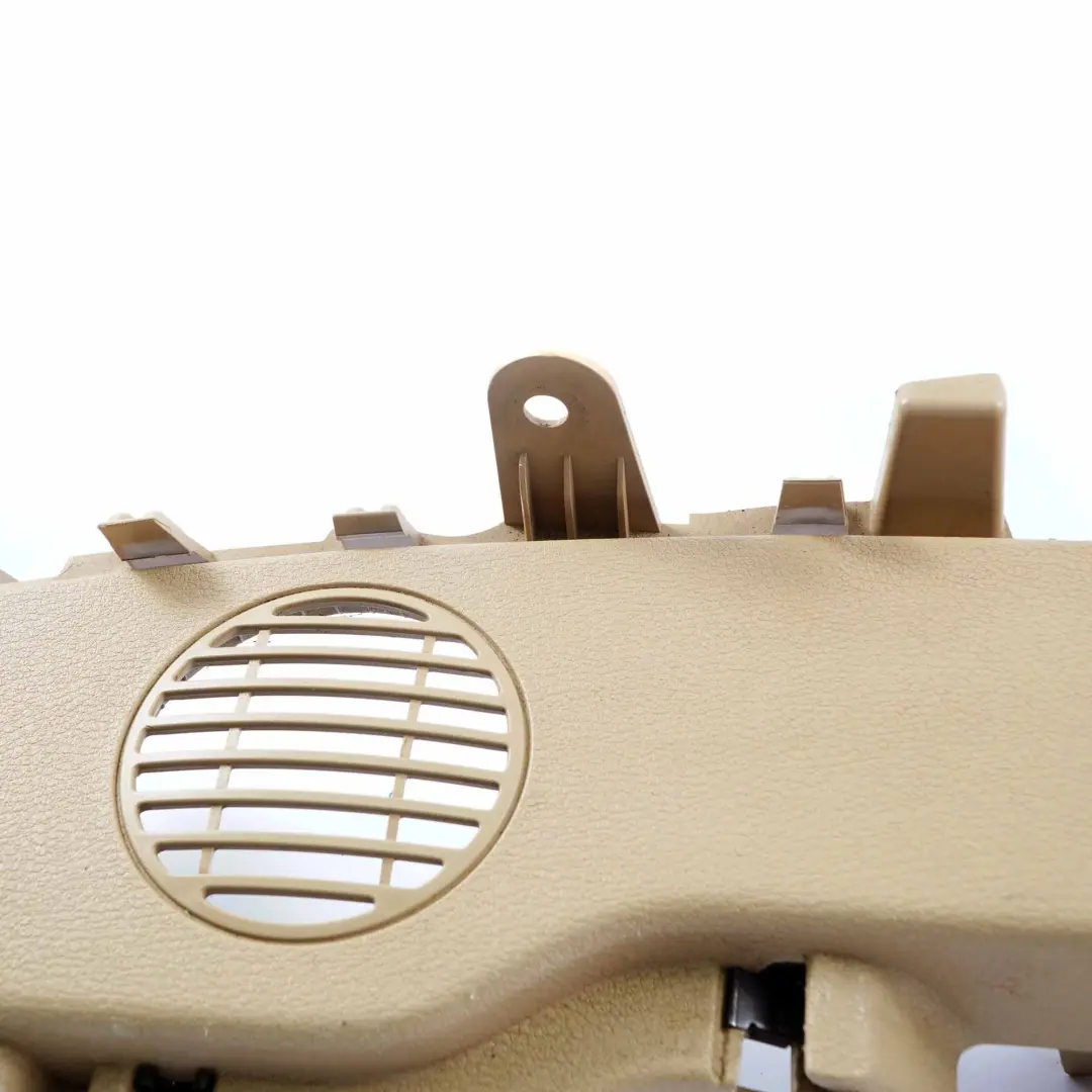 BMW X1 E84 Soporte Ventana Trasera Repisa Izquierda Savanna Beige 2991803 - SKU 2991851 - Número de pieza 2991851