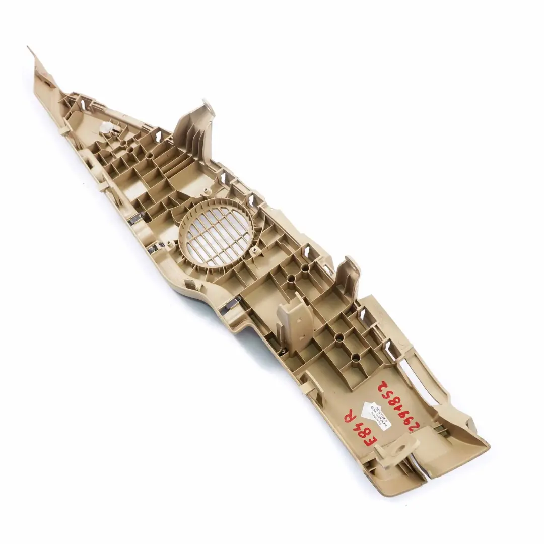 Soporte Ventana Trasera Repisa Derecha Savanna Beige 2991804 para BMW X1 E84 con número de pieza 2991852 BMW X1 E84 Soporte Ventana Trasera Repisa Derecha Savanna Beige 2991804 - SKU 2991852 - Número de pieza 2991852