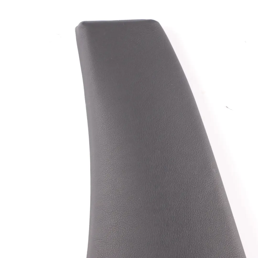 Dossier siège arrière gauche Finition latérale en cuir Nevada Black pour BMW X1 E84 à propos du numéro de pièce 2992395 BMW X1 E84 Dossier siège arrière gauche Finition latérale en cuir Nevada Black - SKU 2992395 - Numéro de pièce 2992395