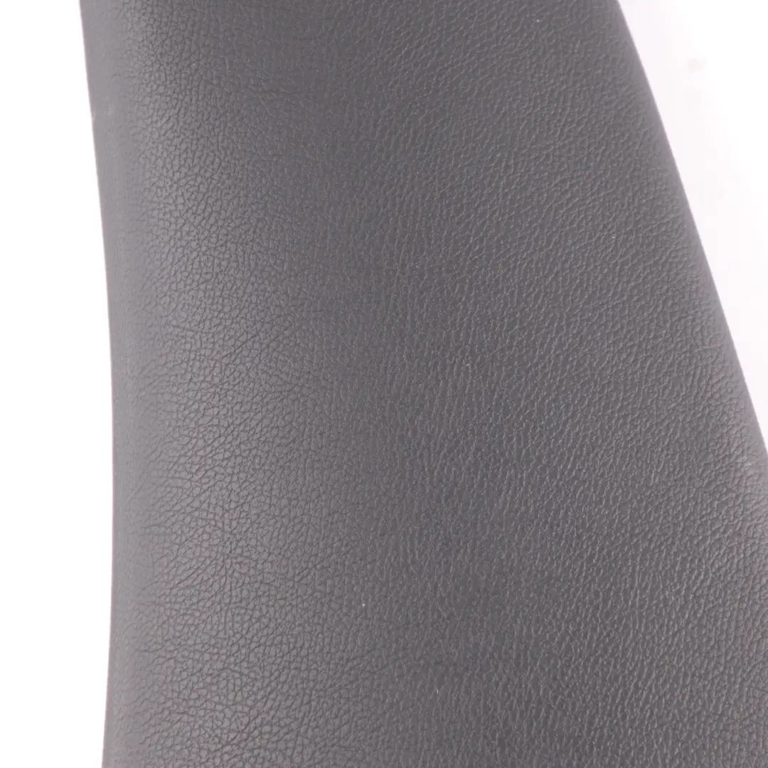 Schienale sedile posteriore Finitura laterale in pelle Nevada Nero per BMW X1 E84 con numero di parte 2992395 BMW X1 E84 Schienale sedile posteriore Finitura laterale in pelle Nevada Nero - SKU 2992395 - Numero di parte 2992395