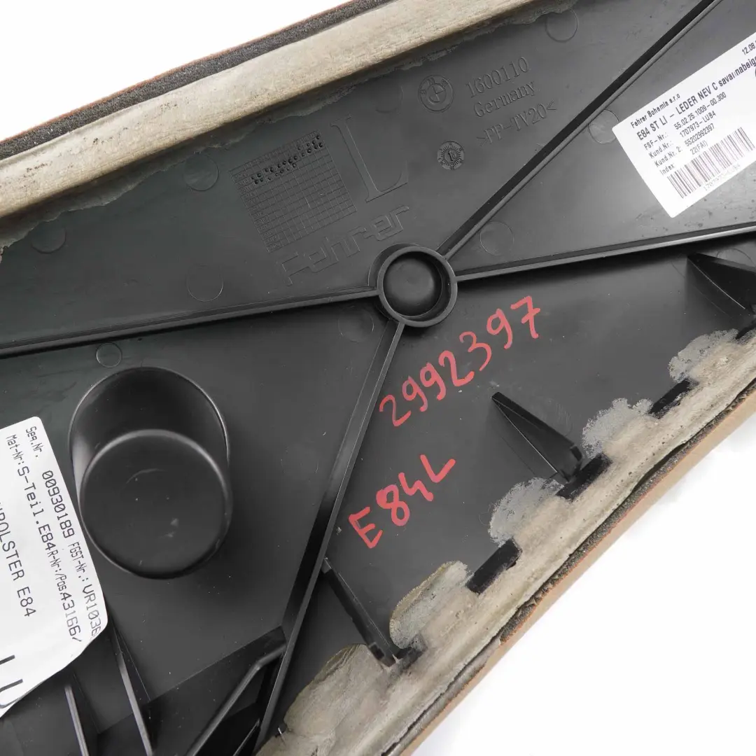 Siege Arriere Gauche Panneau Lateral Reference Cuir Beige pour BMW X1 E84 à propos du numéro de pièce 2992397 BMW X1 E84 Siege Arriere Gauche Panneau Lateral Reference Cuir Beige - SKU 2992397 - Numéro de pièce 2992397