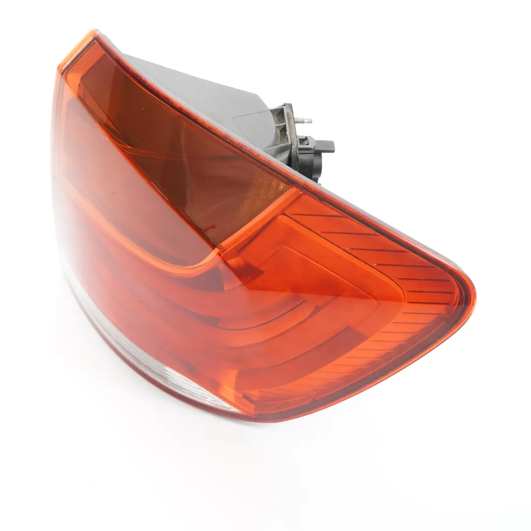 Light In The Side Panel Lamp Right O/S to BMW X1 E84 Rear with Part number 2992478 BMW X1 E84 Rear Light In The Side Panel Lamp Right O/S - SKU 2992478-2 - Part number 2992478