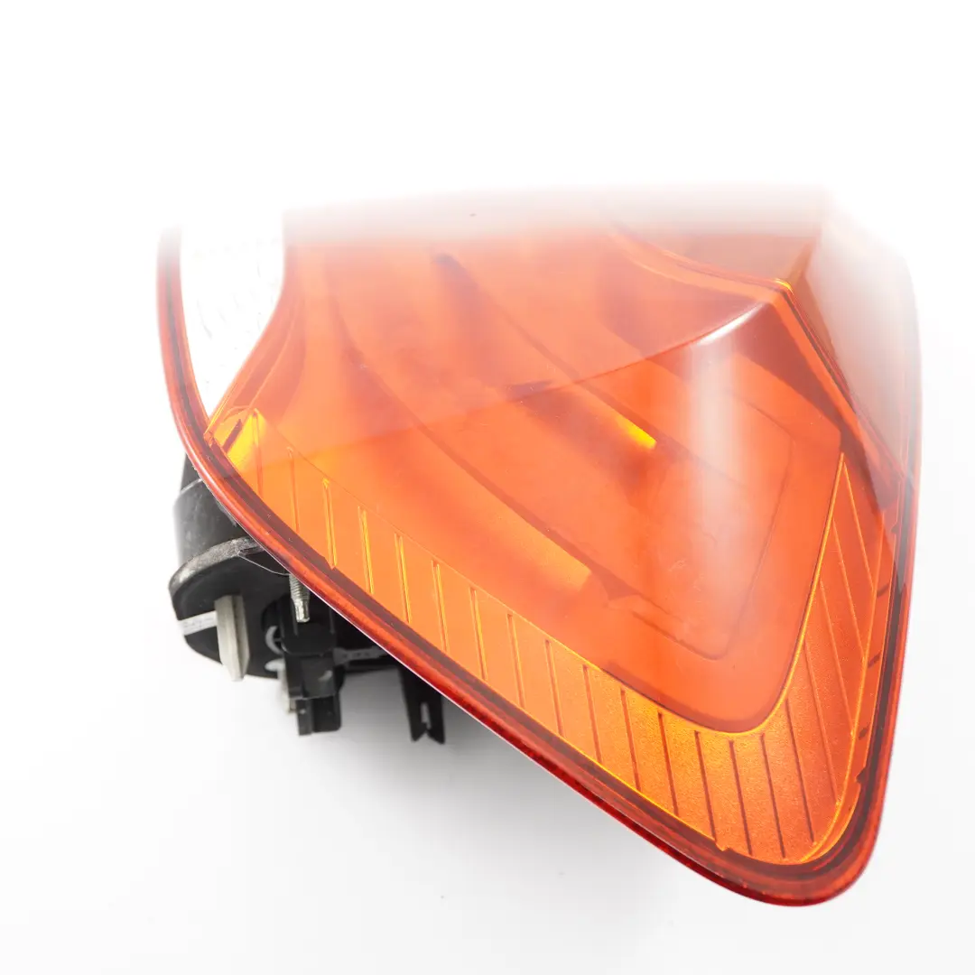 BMW X1 E84 Luz Trasera En El Panel Lateral Derecho - SKU 2992478-2 - Número de pieza 2992478