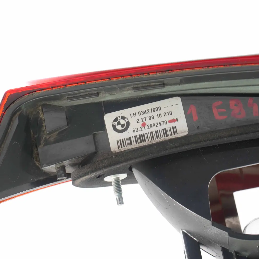 Luce Posteriore Sinistra Coperchio Stivale Portellone Lampada per BMW X1 E84 con numero di parte 2992479 BMW X1 E84 Luce Posteriore Sinistra Coperchio Stivale Portellone Lampada - SKU 2992479-1 - Numero di parte 2992479