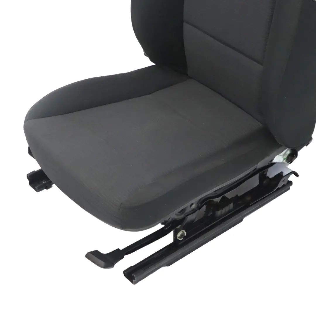 Fotel Prawy Przód Przedni Materiał Elektra Antracyt do BMW X1 E84 o numerze 2992606 BMW X1 E84 Fotel Prawy Przód Przedni Materiał Elektra Antracyt - SKU 2992606-2 - Numer Części 2992606