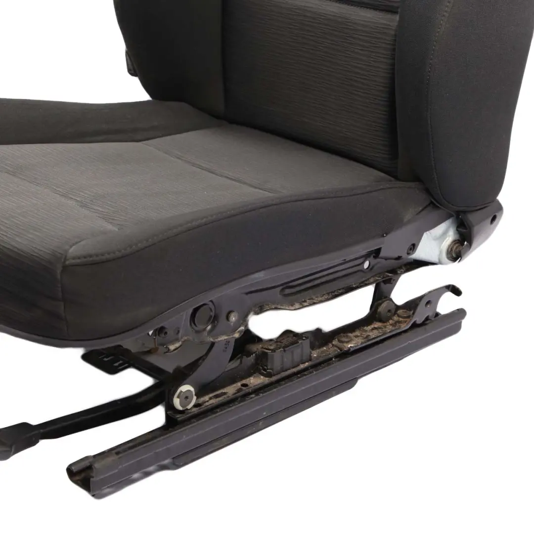 Siege avant droit Tissu Anthracite Elektra pour BMW X1 E84 à propos du numéro de pièce 2992606 BMW X1 E84 Siege avant droit Tissu Anthracite Elektra - SKU 2992606 - Numéro de pièce 2992606