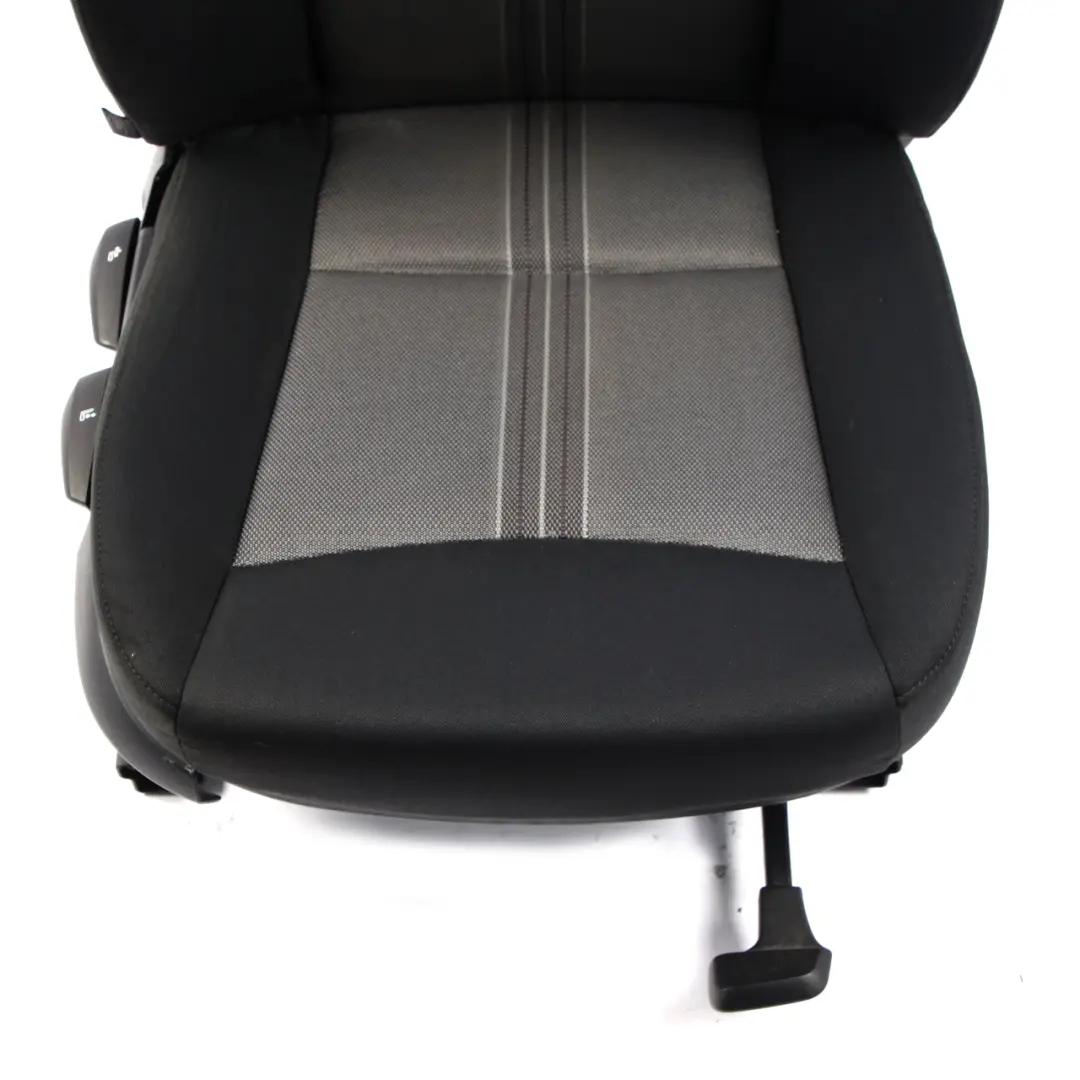 Asiento Delantero Derecho Tela Mediana Efecto Plata Antracita para BMW X1 E84 con número de pieza 2992610 BMW X1 E84 Asiento Delantero Derecho Tela Mediana Efecto Plata Antracita - SKU 2992610 - Número de pieza 2992610