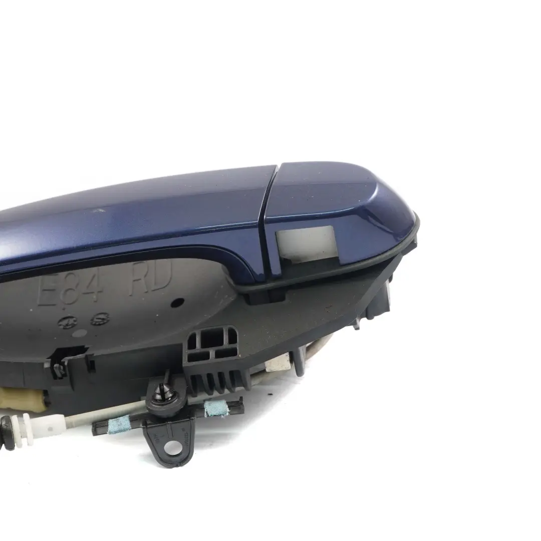 Handle Door BMW E84 X1 Rear Left Outside Grab N/S Tiefseeblau Deep Sea Blue A76 to with Part number 2992975 Handle Door BMW E84 X1 Rear Left Outside Grab N/S Tiefseeblau Deep Sea Blue A76 - SKU 2992975-DSB1 - Part number 2992975
