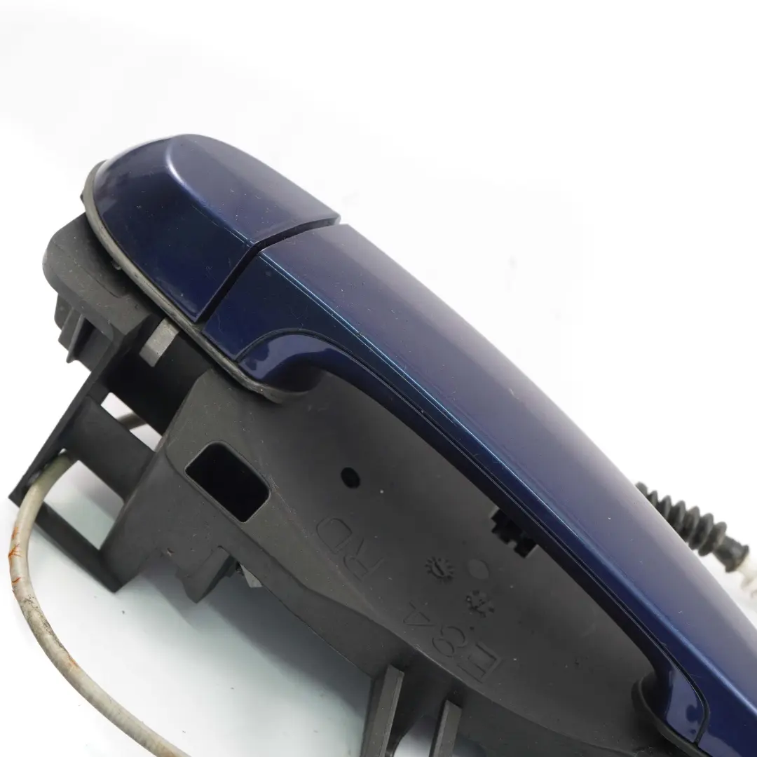 Handle Door BMW E84 X1 Rear Left Outside Grab N/S Tiefseeblau Deep Sea Blue A76 to with Part number 2992975 Handle Door BMW E84 X1 Rear Left Outside Grab N/S Tiefseeblau Deep Sea Blue A76 - SKU 2992975-DSB1 - Part number 2992975